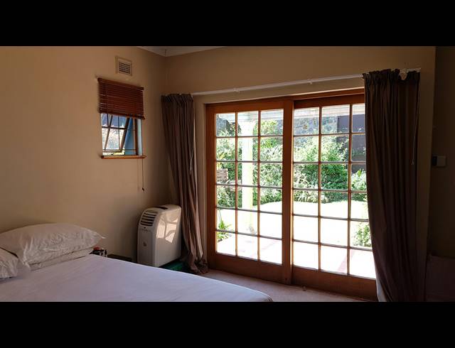 2 BEDROOM SIMPLEX RENTED IN BOTHAS HILL